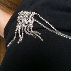 Collina strada hoodie/clothing pin